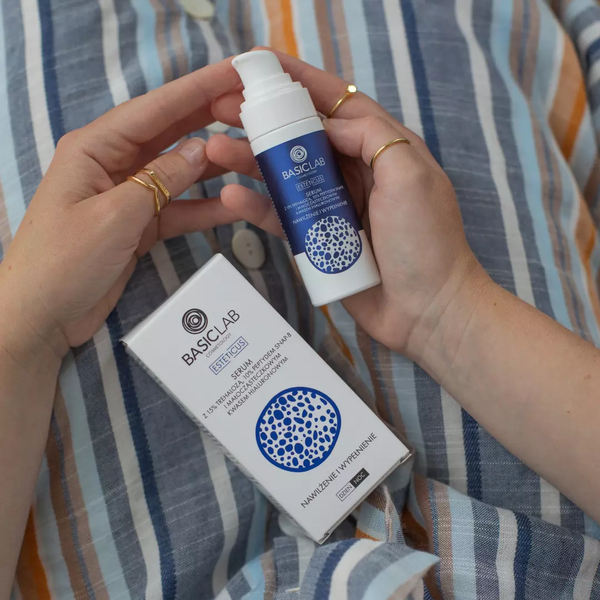 BasicLab Serum z Trehalozą 15% i Peptydem Snap-8 10% - Nawilżenie i Wypełnienie na Dzień i Noc, 30 ml