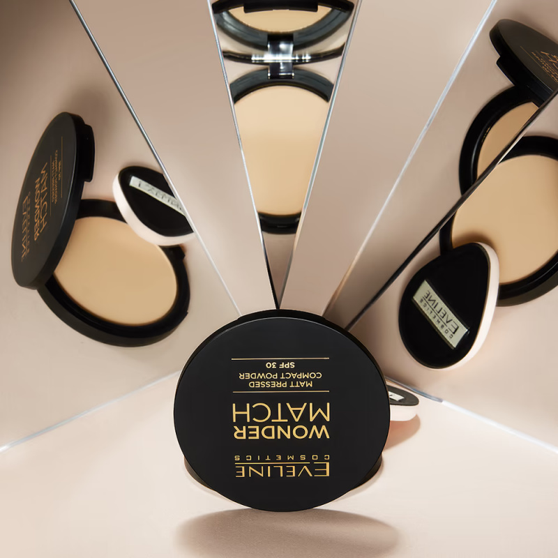 Eveline Wonder Match Matowy Puder Prasowany z Filtrem Ochronnym SPF30 Nr 01 Light Beige 8g