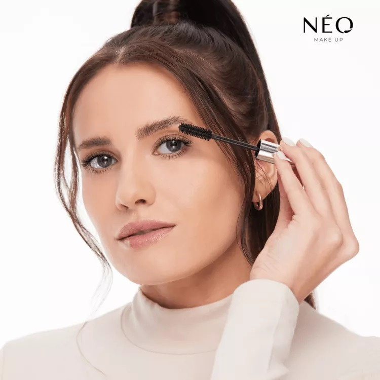 Neo Makeup Intense Serum Vitamins and Minerals Nourishing Mascara with a Tendency to Fall Out Black 9ml