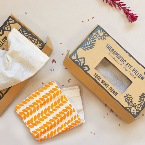 Agnes + Cat Eye Pillow - Yoga wind-down