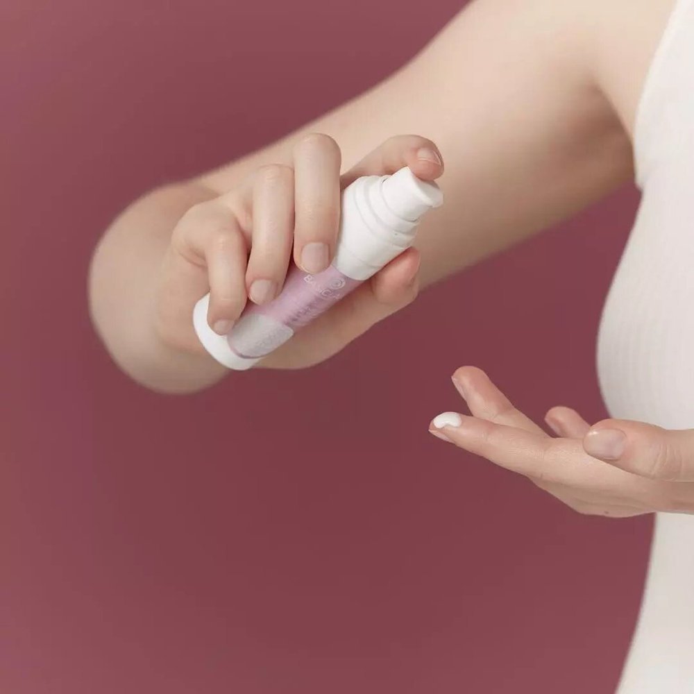 BasicLab Serum Regenerujący Skórę z 1% Ceramidami i 5% Kompleksem Peptydów dla Suchych i Bardzo Suchych Skór - 30 ml