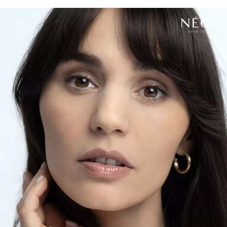 Neo Makeup Intense Serum Matujący Transparentny Puder Sypki dla Skóry Tłustej i Mieszanej 10g