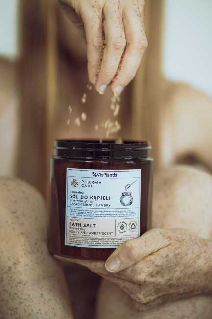 Vis Plantis Pharma Care Natural Bath Salt with Red Clay with the Scent of Honey and Ambergris 800g