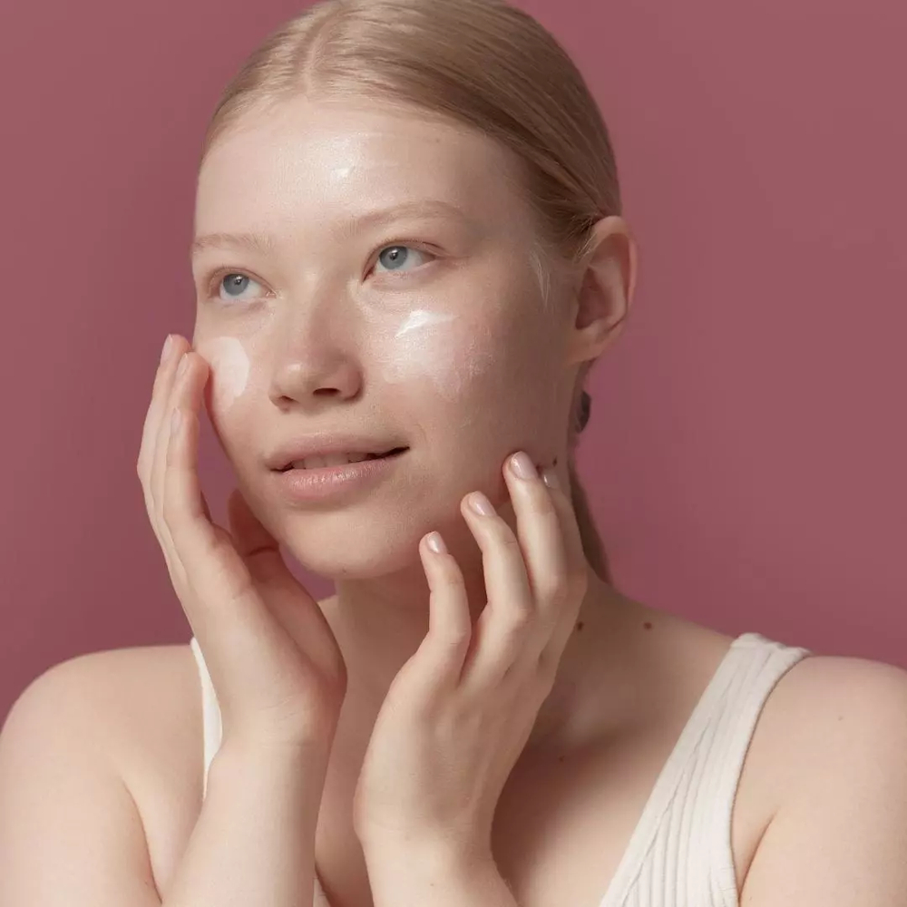 BasicLab Profesjonalne Serum z Ceramidami 1% - Najlepsza Odbudowa Bariery Lipidowej i Nawilżenie dla Suchej i Wrażliwej Cery (30 ml)