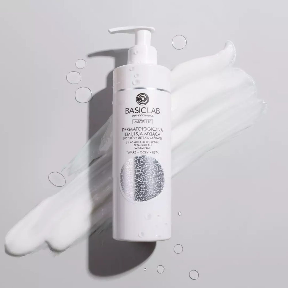 BasicLab Dermatologiczna Emulsja Myjąca dla Skóry Ultrawrażliwej - 300 ml