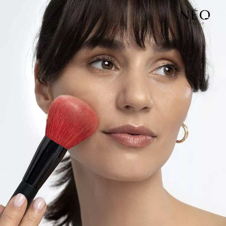 Neo Makeup Intense Serum Line Rozświetlający Puder Sypki z Dodatkiem Złotych Drobinek Transparent 10g