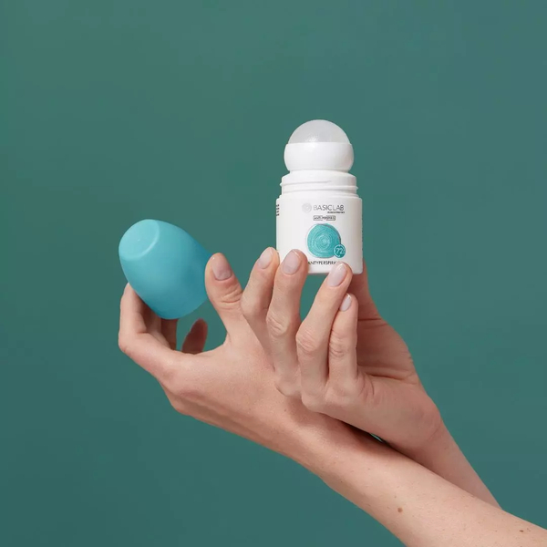 BasicLab Luxury Roll-On Antiperspirant 72h for Sensitive Skin - 60ml