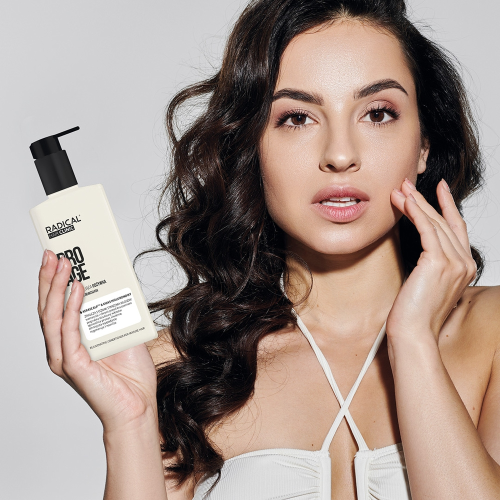 Farmona Radical Hair Clinic Pro Age Odmładzająca Odżywka dla Włosów Dojrzałych 200ml