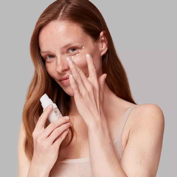 BasicLab Actively Revitalizing Eye Cream with Amino Acids & Peptides - Anti-Aging, Hydrating, Vegan Formula 18ml