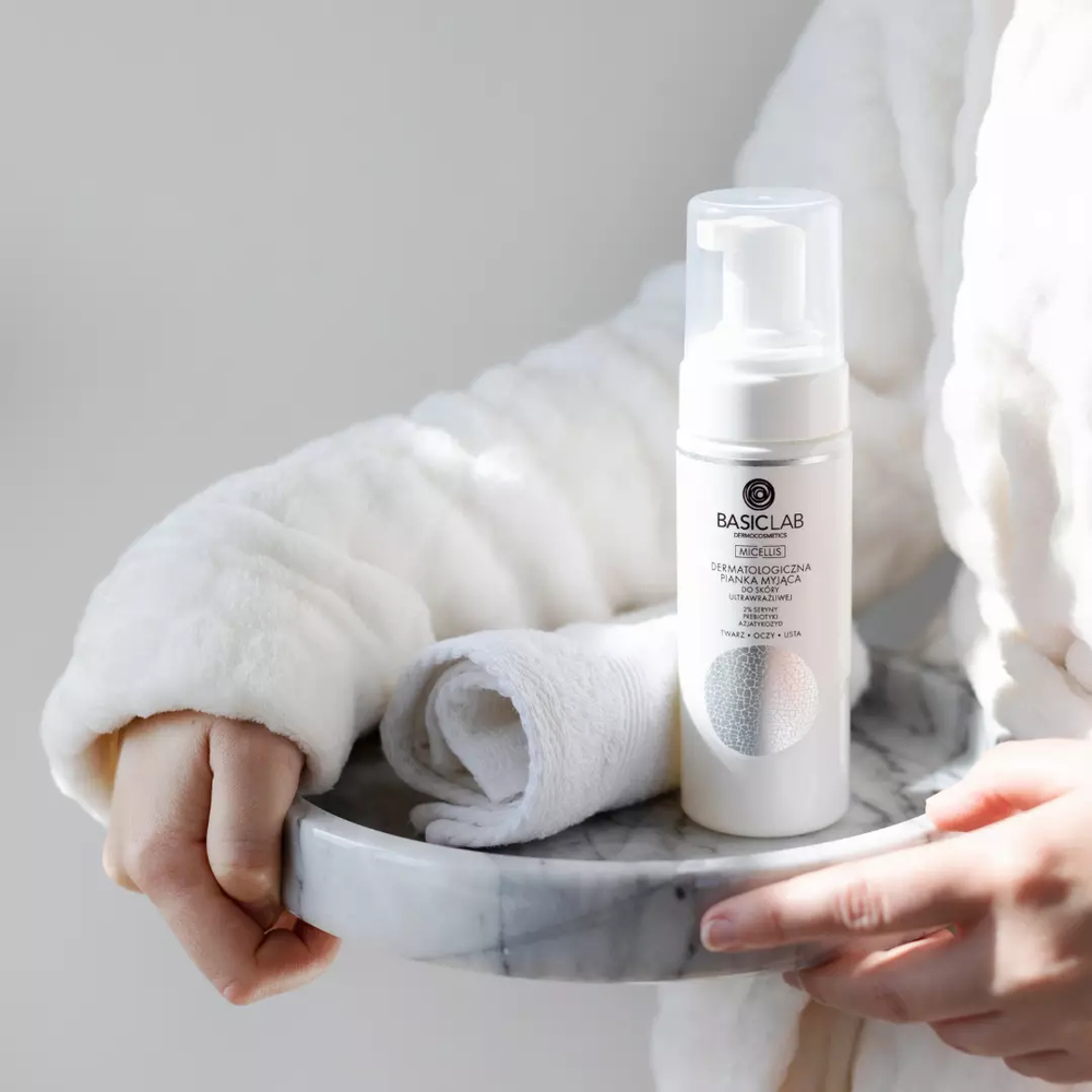 BasicLab Micellis Dermatological Cleansing Foam with 2% Serine & Prebiotics for Ultrasensitive Skin - 150ml