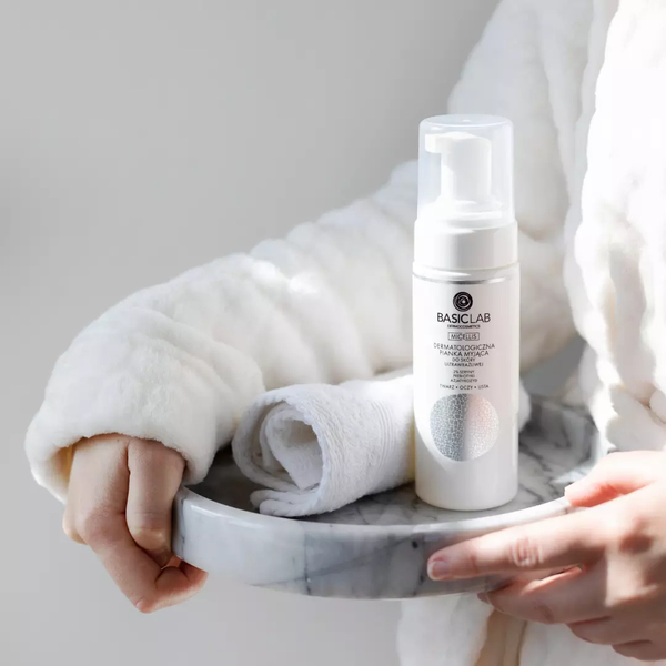 BasicLab Micellis Dermatological Cleansing Foam with 2% Serine & Prebiotics for Ultrasensitive Skin - 150ml