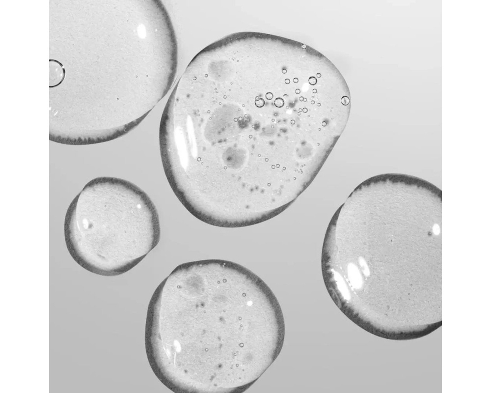 BasicLab Stimulating Acid Peeling with 8% Glycolic Acid 4% Lactobionic Acid Tripeptide Firming and Smoothing 30ml