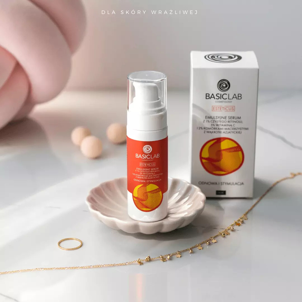 BasicLab Emulsyjne Serum Nocne z Czystym Retinolem, Witaminą C, Koenzymem Q10 i Komórkami Macierzystymi Wąkrotki Azjatyckiej - 30 ml