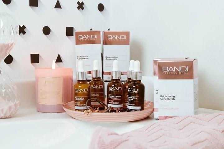 Bandi Boost Home Expert Perfect Skin Anti-Acne Koncentrat Przeciwtrądzikowy dla Kazdego Rodzaju Skóry 30ml Best Before 31.03.25